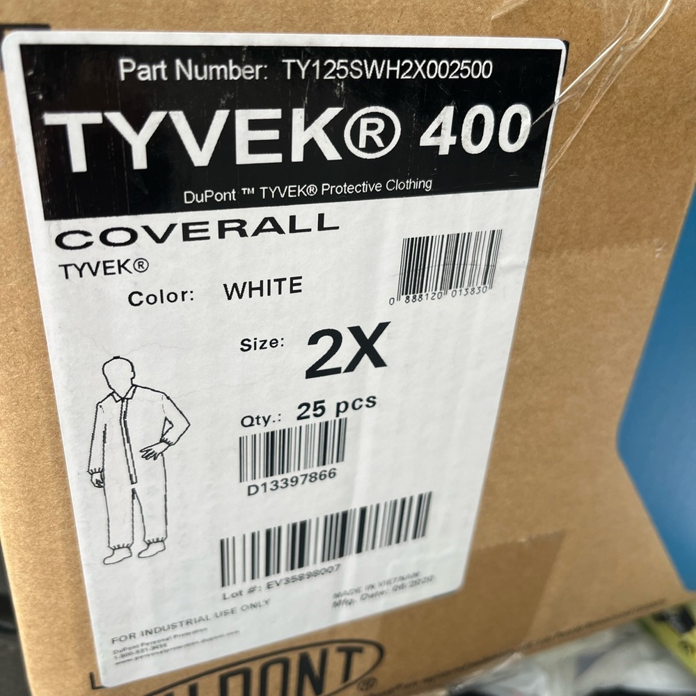 Tyvek 400 White Coverall 2X New - have 4 boxes - offers welcome